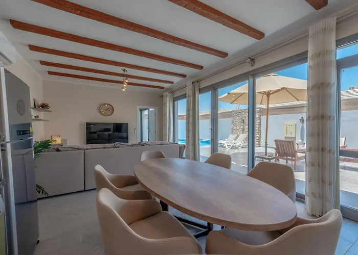 Daire Luxury 2 Bedrooms In Bali - Elgouna With Pool Hurgada