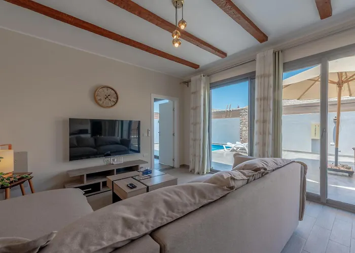Luxury 2 Bedrooms In Bali - Elgouna With Pool * Hurgada